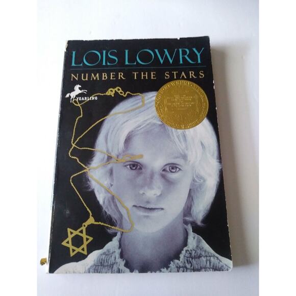 10 Child Books Bundle Mass Market Illustrated Vintage 90s Y2K Kid Stories Read - Picture 11 of 12